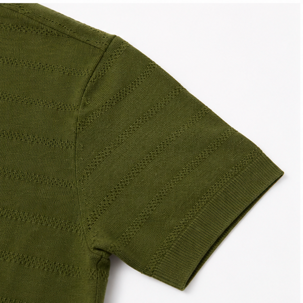 OLIVE MARAIS KNIT SHIRT Camisa Tejida Verde Olivo para Hombre Estilo Resort y Contemporáneo