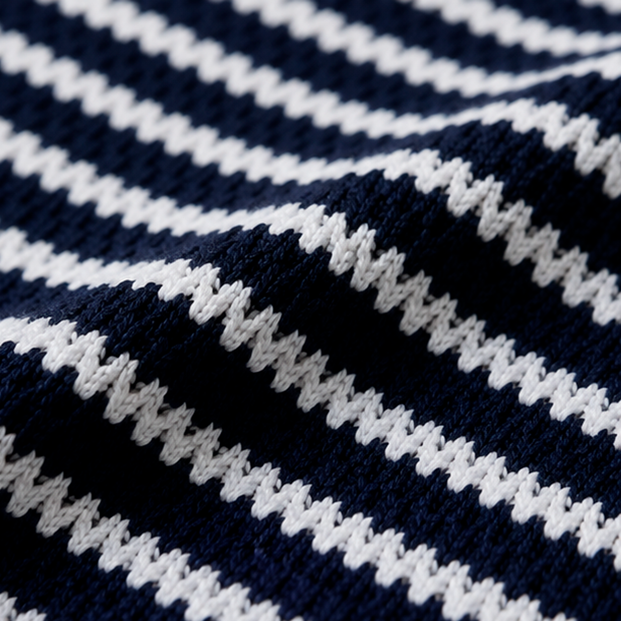 MARAIS KNIT POLO Camiseta de Polo Tejida con Rayas Blancas y Negras para Hombre Estilo Casual y Cómodo